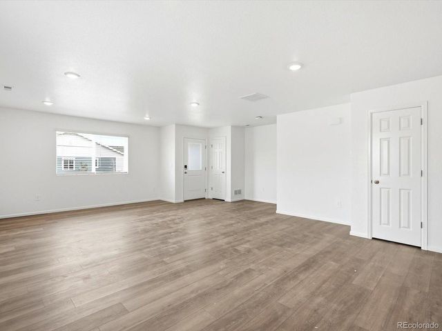 21234 E 65th Dr, Aurora, CO 80019