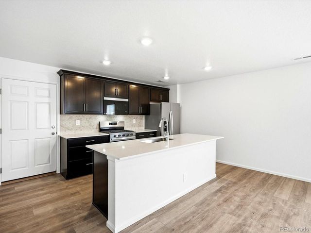 21234 E 65th Dr, Aurora, CO 80019