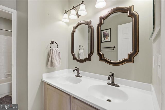 20358 PLAINFIELD ST, Ashburn, VA 20147