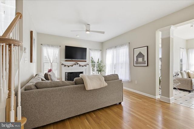 20358 PLAINFIELD ST, Ashburn, VA 20147