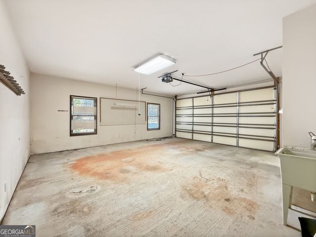 1100 Highway 54, Moreland, GA 30259