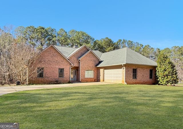 1100 Highway 54, Moreland, GA 30259