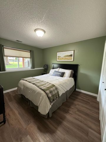 15685 Chestnut Way, Rosemount, MN 55068