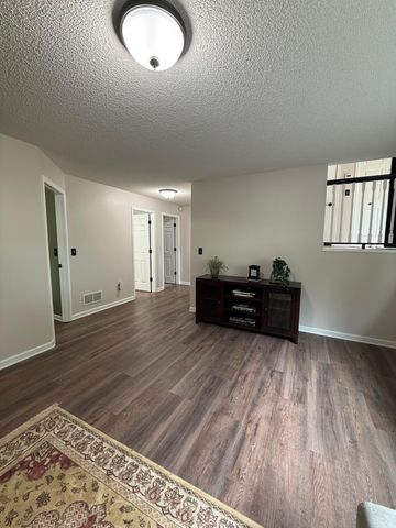 15685 Chestnut Way, Rosemount, MN 55068