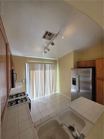 9829 Ridge Creek Place, Las Vegas, NV 89134