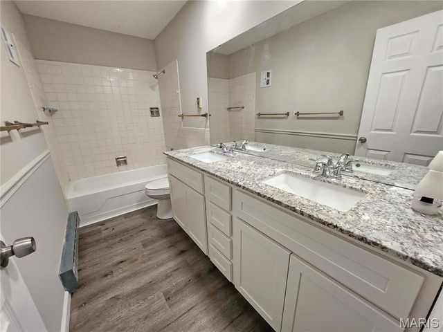 7609 Hazelcrest Drive C, Hazelwood, MO 63042