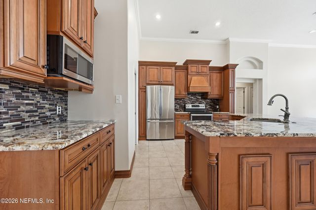 173 CROSSROAD LAKES Drive, Ponte Vedra Beach, FL 32082