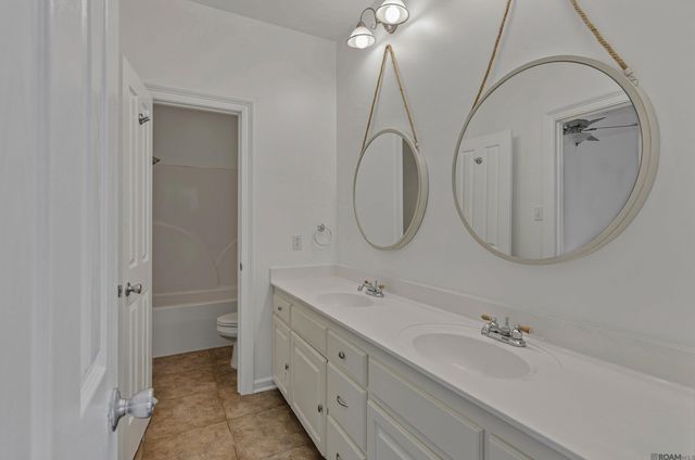 14105 Bert Allen Rd, Gonzales, LA 70737