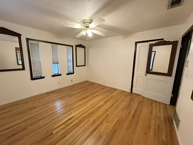 1915 Prairie View Drive, Dallas, TX 75235