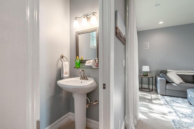 75 Atlantic Grove Way, Delray Beach, FL 33444