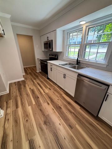 21 Summercreek Drive, Spartanburg, SC 29307