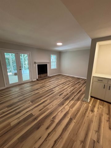 21 Summercreek Drive, Spartanburg, SC 29307