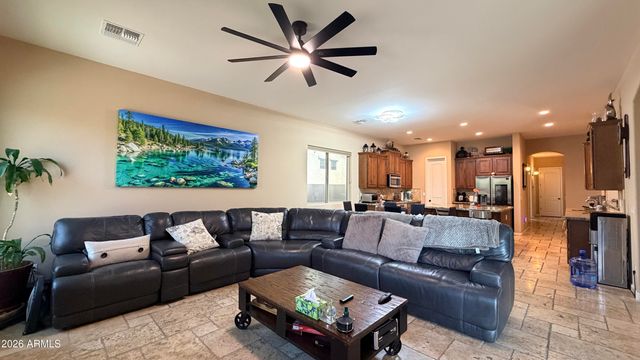 1518 E HAZEL Drive, Phoenix, AZ 85042