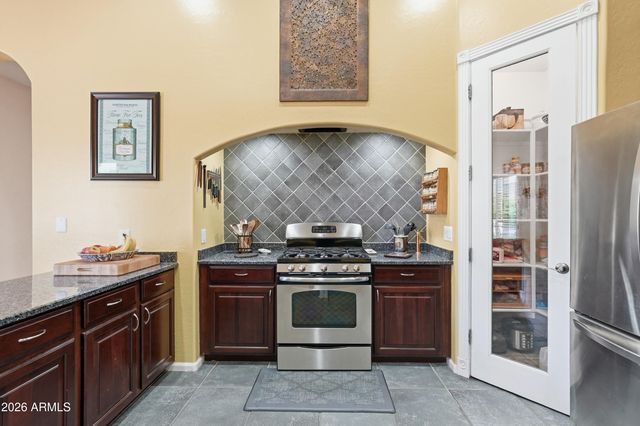 6964 E GRANDVIEW Street, Mesa, AZ 85207