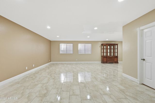6964 E GRANDVIEW Street, Mesa, AZ 85207
