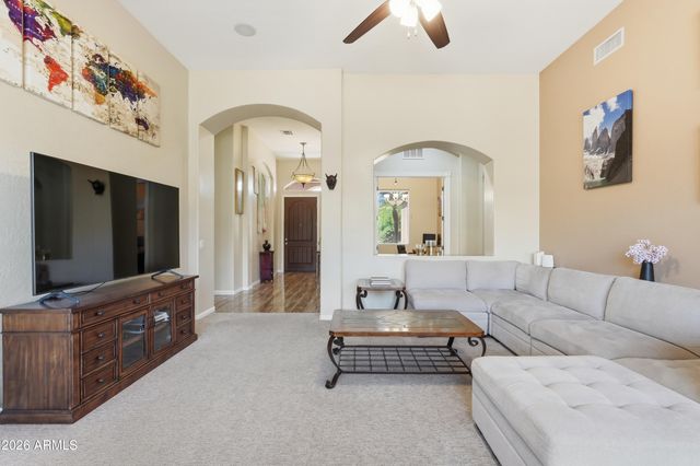 6964 E GRANDVIEW Street, Mesa, AZ 85207