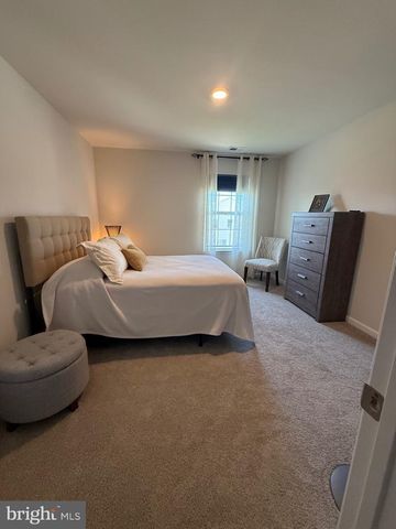 13 OUTSAIL AVE, Barnegat, NJ 08005