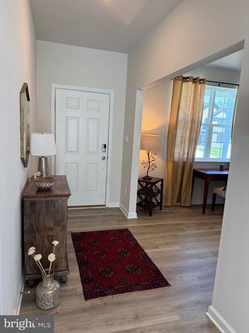 13 OUTSAIL AVE, Barnegat, NJ 08005