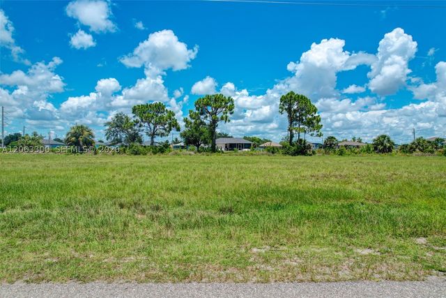 2625 NE 5th, Cape Coral, FL 33909
