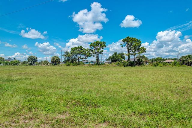 2625 NE 5th, Cape Coral, FL 33909