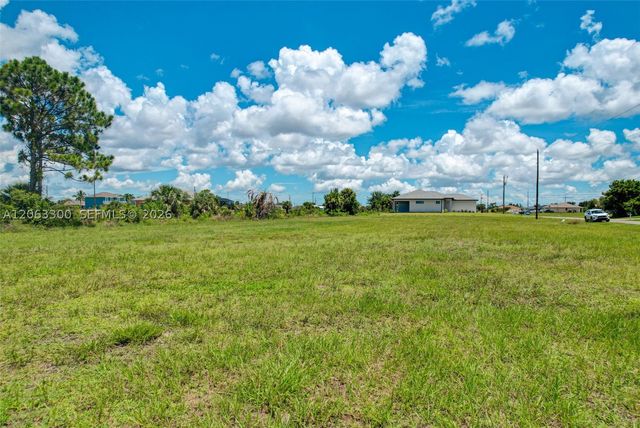 2625 NE 5th, Cape Coral, FL 33909