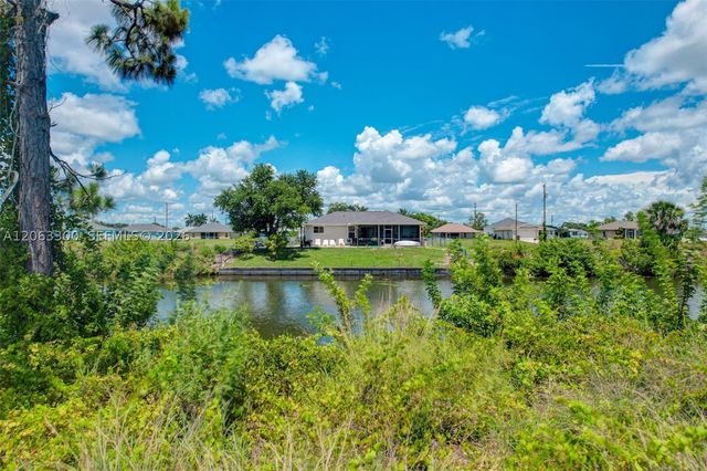 2625 NE 5th, Cape Coral, FL 33909