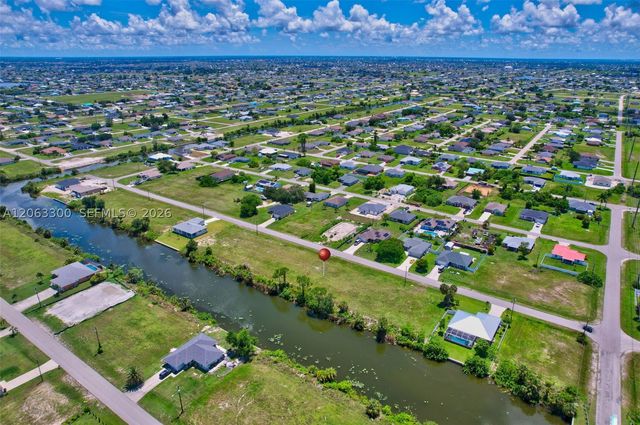 2625 NE 5th, Cape Coral, FL 33909