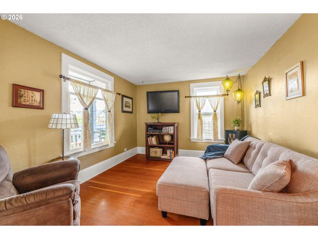 4324 Se 66TH Ave, Portland, OR 97206