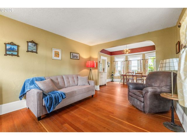 4324 Se 66TH Ave, Portland, OR 97206