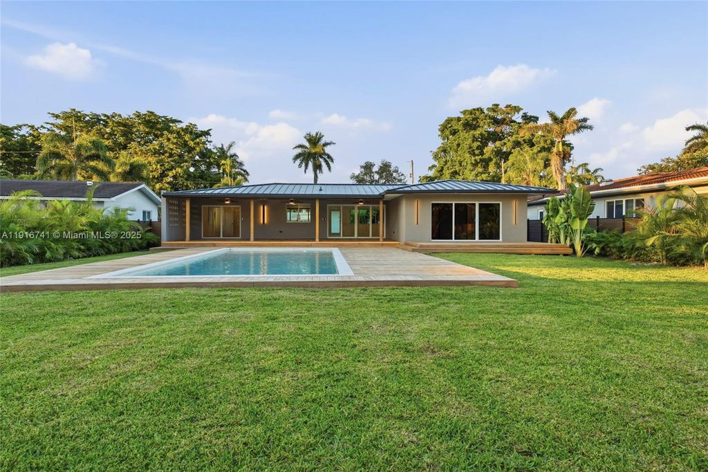 360 NW 87th St, El Portal, FL 33150