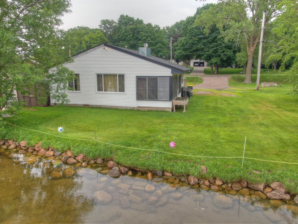 7425 Nevens Avenue NW, Annandale, MN 55302