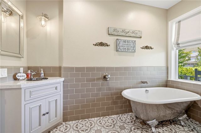 30024 Valley Glen Street, Castaic, CA 91384