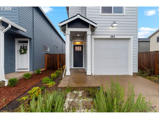 293 E WAYNO Way, Newberg, OR 97132