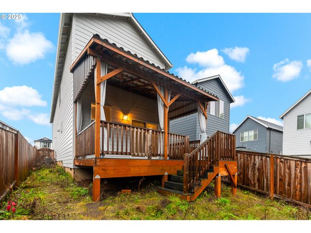 293 E WAYNO Way, Newberg, OR 97132