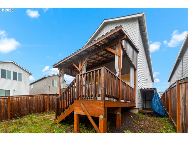 293 E WAYNO Way, Newberg, OR 97132