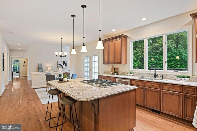 1706 BROADFIELD LN, Vienna, VA 22182