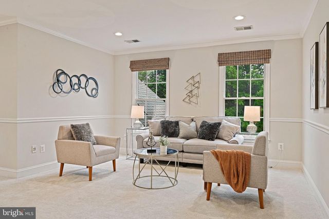 1706 BROADFIELD LN, Vienna, VA 22182