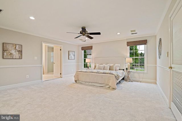 1706 BROADFIELD LN, Vienna, VA 22182