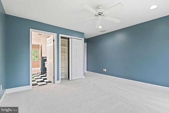 1706 BROADFIELD LN, Vienna, VA 22182