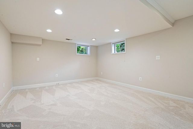 1706 BROADFIELD LN, Vienna, VA 22182