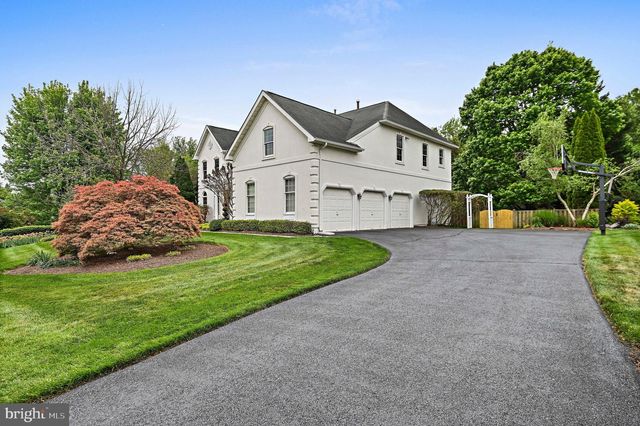 1706 BROADFIELD LN, Vienna, VA 22182