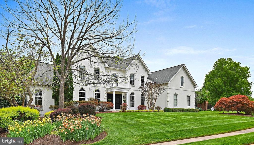1706 BROADFIELD LN, Vienna, VA 22182
