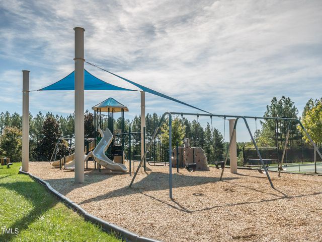 130 Bur Oak Court, Pittsboro, NC 27312