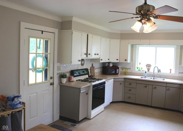 809 Cottage Avenue, Crawfordsville, IN 47933