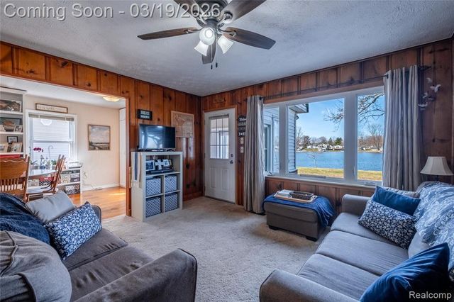 1962 Lake Pointe Drive, Ortonville, MI 48462