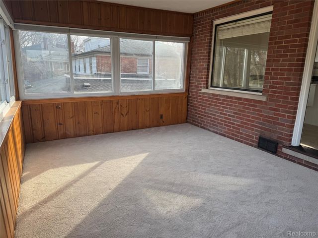 734 Harcourt Road, Grosse Pointe, MI 48230