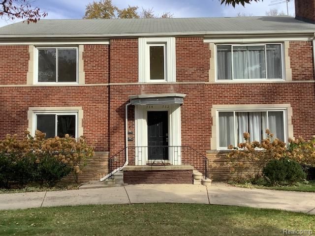 734 Harcourt Road, Grosse Pointe, MI 48230
