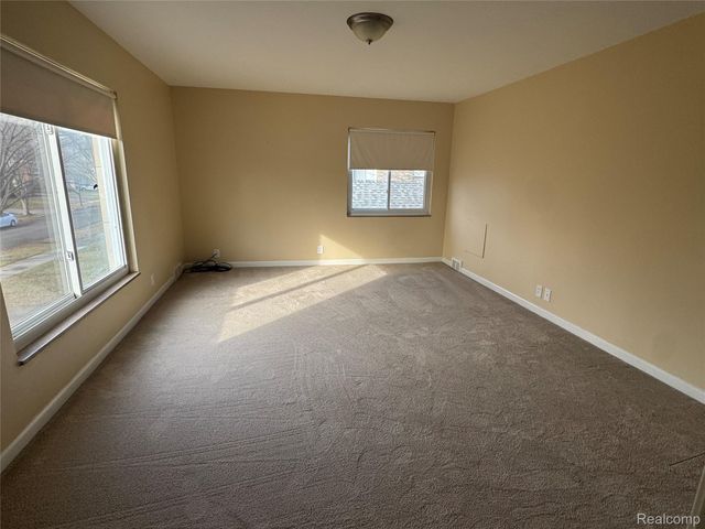 734 Harcourt Road, Grosse Pointe, MI 48230