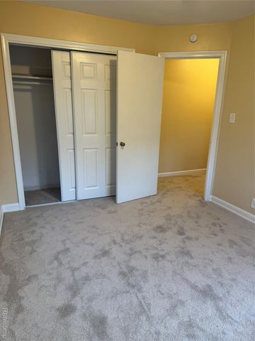 734 Harcourt Road, Grosse Pointe, MI 48230