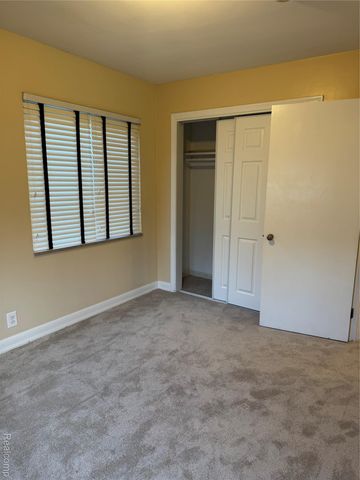 734 Harcourt Road, Grosse Pointe, MI 48230